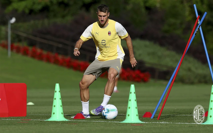 开云官网-希门尼斯复查结果良好，即将回归米兰训练|圣地亚哥·希门尼斯|AC米兰|阿姆斯特丹|圣地亚哥-希门尼斯|阿尔瓦罗-希门尼斯_新浪体育_新浪新闻